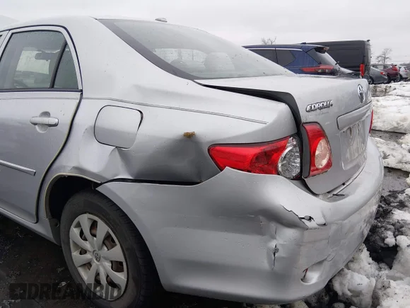 ✅ 2009 Toyota Corolla S • VIN: 2T1BU40E69C147832 • Lot: 44526809. Wystawiony na IAAI z przebiegiem 120 617 mil. Bezpłatny archiwum sprzedaży aukcyjnych z USA i szczegółowy raport historii pojazdu na DreamBid. Zdjęcie 6.