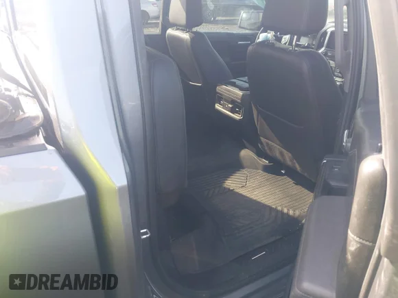 ✅ 2021 Chevrolet Silverado 1500 RST • VIN: 3GCUYEED7MG329153 • Lot: 44373814. Wystawiony na IAAI z przebiegiem 46 642 mil. Bezpłatny archiwum sprzedaży aukcyjnych z USA i szczegółowy raport historii pojazdu na DreamBid. Zdjęcie 8.