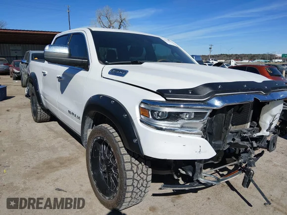 ✅ 2021 Ram 1500 Longhorn • VIN: 1C6SRFKT0MN526881 • Lot: 44592035. Wystawiony na IAAI z przebiegiem 74 655 mil. Bezpłatny archiwum sprzedaży aukcyjnych z USA i szczegółowy raport historii pojazdu na DreamBid. Zdjęcie 1.