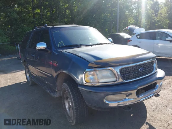 ✅ 1998 Ford Expedition XLT • VIN: 1FMRU18W4WLA41907 • Lot: 45094788. Listed on IAAI with 207,778 mi. Free auction sales archive from the USA and detailed vehicle history report at DreamBid. Image 1.