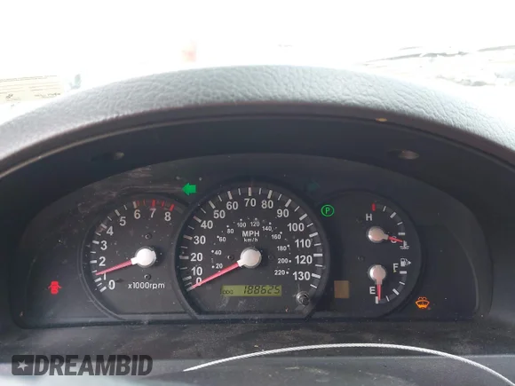 ✅ 2005 Kia Sorento LX • VIN: KNDJC733755461118 • Lot: 44029335. Wystawiony na IAAI z przebiegiem 188 625 mil. Bezpłatny archiwum sprzedaży aukcyjnych z USA i szczegółowy raport historii pojazdu na DreamBid. Zdjęcie 7.