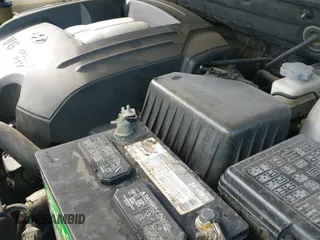 2006 Hyundai Santa Fe GLS z VIN KM8SC13D56U108048, wystawiony jako IAAI lot #41463035 z przebiegiem 236 546 mil mil oraz . Historia ofert i sprzedaży dostępna na DreamBid. Obrazek 12.