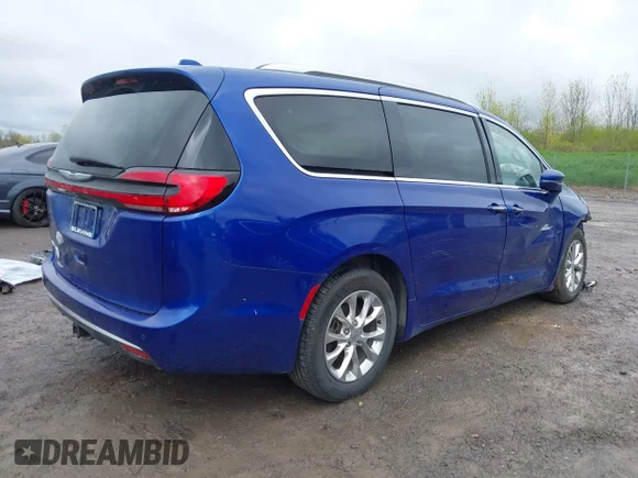 ✅ 2021 Chrysler Pacifica Touring L • VIN: 2C4RC1BG4MR556581 • Lot: 45107877. Wystawiony na IAAI z przebiegiem 45 623 mil. Bezpłatny archiwum sprzedaży aukcyjnych z USA i szczegółowy raport historii pojazdu na DreamBid. Zdjęcie 4.
