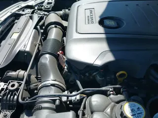 ✅ 2017 Jaguar XE • VIN: SAJAD4BN1HA976823 • Lot: 41666265. Wystawiony na IAAI z przebiegiem 37 839 mil. Bezpłatny archiwum sprzedaży aukcyjnych z USA i szczegółowy raport historii pojazdu na DreamBid. Zdjęcie 19.