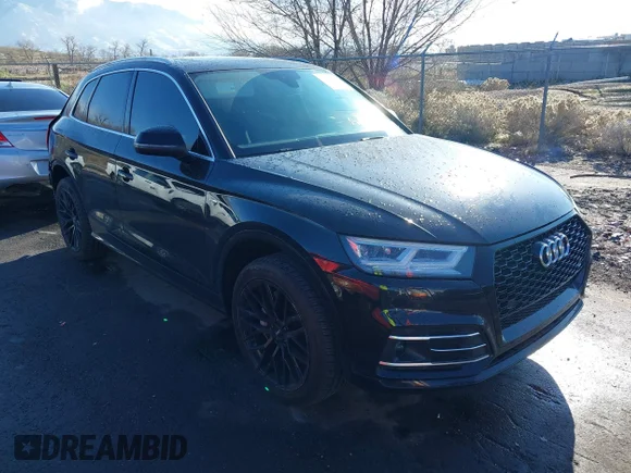 ✅ 2020 Audi Q5 Premium Plus • VIN: WA1E2AFY0L2080101 • Lot: 43843371. Wystawiony na IAAI z przebiegiem 52 670 mil. Bezpłatny archiwum sprzedaży aukcyjnych z USA i szczegółowy raport historii pojazdu na DreamBid. Zdjęcie 1.