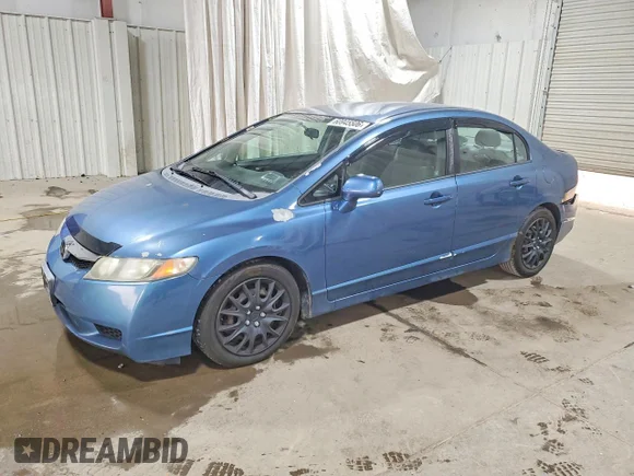 ✅ 2009 Honda Civic LX • VIN: 2HGFA16509H326665 • Lot: 60945506. Wystawiony na Copart z przebiegiem 189 962 mil. Bezpłatny archiwum sprzedaży aukcyjnych z USA i szczegółowy raport historii pojazdu na DreamBid. Zdjęcie 1.