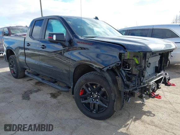 ✅ 2026 Chevrolet Silverado 1500 RST • VIN: 1GCRKEED3TZ147956 • Lot: 44373330. Listed on IAAI with 1,581 mi. Free auction sales archive from the USA and detailed vehicle history report at DreamBid. Image 1.