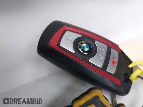 ✅ 2018 BMW 3 Series 330i xDrive • VIN: WBA8Z9C54JB219888 • Лот: 43255013. Опубліковано раніше на IAAI з пробігом 72 487 миль. Безкоштовний доступ до архіву аукціонних продажів зі США та докладний звіт про історію автомобіля на DreamBid. Зображення 11.