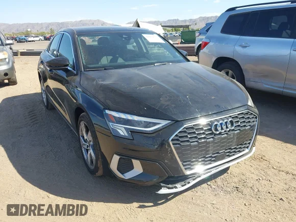 ✅ 2024 Audi A3 Premium • VIN: WAUAUDGY9RA114370 • Lot: 42934777. Wystawiony na IAAI z przebiegiem 30 502 mil. Bezpłatny archiwum sprzedaży aukcyjnych z USA i szczegółowy raport historii pojazdu na DreamBid. Zdjęcie 6.