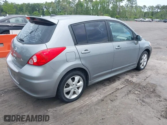 ✅ 2012 Nissan Versa S • VIN: 3N1BC1CP9CK239898 • Lot: 42210704. Wystawiony na IAAI z przebiegiem 97 714 mil. Bezpłatny archiwum sprzedaży aukcyjnych z USA i szczegółowy raport historii pojazdu na DreamBid. Zdjęcie 4.