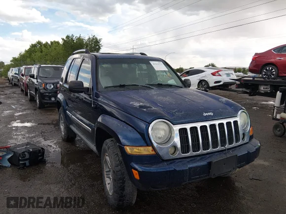 ✅ 2005 Jeep Liberty Limited • VIN: 1J4GL58535W650216 • Lot: 45212723. Wystawiony na IAAI z przebiegiem 232 235 mil. Bezpłatny archiwum sprzedaży aukcyjnych z USA i szczegółowy raport historii pojazdu na DreamBid. Zdjęcie 6.