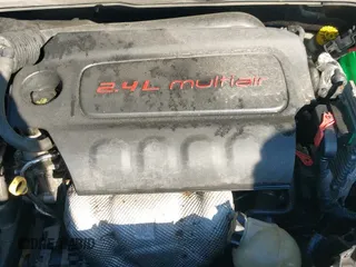 ✅ 2017 Jeep Renegade Latitude • VIN: ZACCJBBB0HPE47499 • Lot: 43256489. Listed on IAAI with 103,517 mi. Free auction sales archive from the USA and detailed vehicle history report at DreamBid. Image 20.