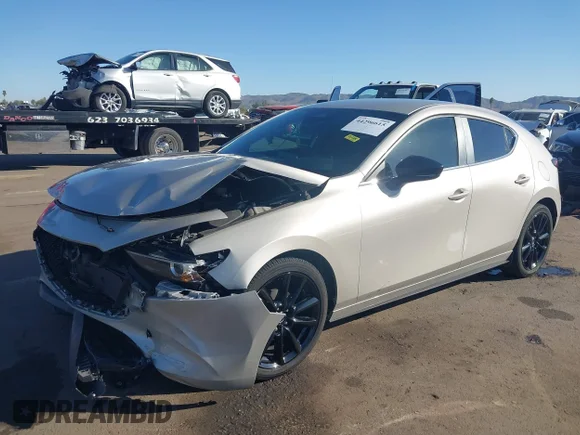 ✅ 2024 Mazda 3 S Select Sport • VIN: JM1BPAKM9R1718583 • Lot: 44296615. Wystawiony na IAAI z przebiegiem 15 522 mil. Bezpłatny archiwum sprzedaży aukcyjnych z USA i szczegółowy raport historii pojazdu na DreamBid. Zdjęcie 6.