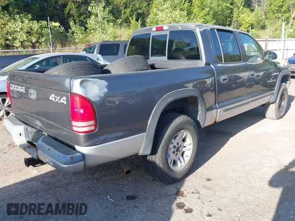 ✅ 2002 Dodge Dakota SLT • VIN: 1B7HG48XX2S546383 • Lot: 42860090. Wystawiony na IAAI z przebiegiem 179 094 mil. Bezpłatny archiwum sprzedaży aukcyjnych z USA i szczegółowy raport historii pojazdu na DreamBid. Zdjęcie 4.