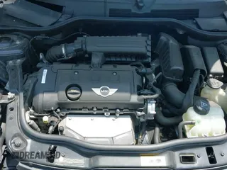 ✅ 2014 MINI Roadster • VIN: WMWSY1C55ET719519 • Lot: 42417749. Wystawiony na IAAI z przebiegiem 89 842 mil. Bezpłatny archiwum sprzedaży aukcyjnych z USA i szczegółowy raport historii pojazdu na DreamBid. Zdjęcie 14.