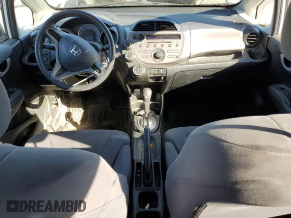✅ 2009 Honda Fit • VIN: JHMGE88279C002004 • Лот: 79621134. Опубликован ранее на Copart с пробегом 70 890 миль. Бесплатный доступ к архиву аукционных продаж из США и подробный отчёт об истории автомобиля на DreamBid. Изображение 8.