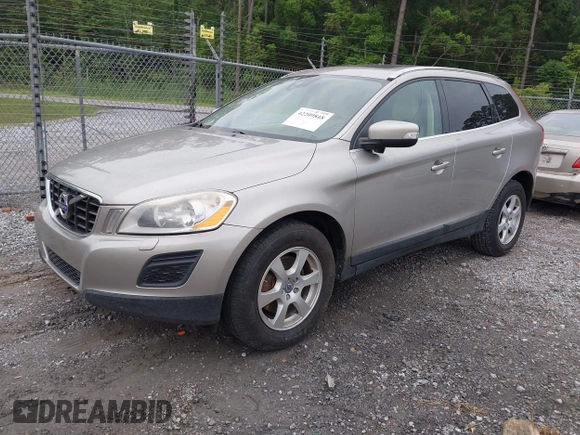 ✅ 2012 Volvo XC60 3.2L • VIN: YV4952DL1C2346850 • Lot: 42209848. Wystawiony na IAAI z przebiegiem 243 570 mil. Bezpłatny archiwum sprzedaży aukcyjnych z USA i szczegółowy raport historii pojazdu na DreamBid. Zdjęcie 2.