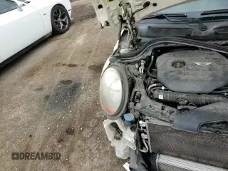 ✅ 2017 MINI Hardtop 4 Door Cooper S • VIN: WMWXU3C39H2F49027 • Lot: 80748375. Listed on Copart with 139,579 mi. Free auction sales archive from the USA and detailed vehicle history report at DreamBid. Image 13.