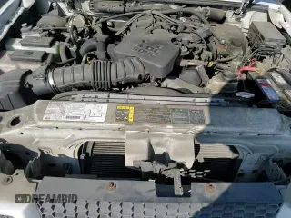 ✅ 2003 Ford Explorer Sport XLS • VIN: 1FMYU60E03UB97766 • Лот: 82920774. Опубликован ранее на Copart с пробегом 131 273 миль. Бесплатный доступ к архиву аукционных продаж из США и подробный отчёт об истории автомобиля на DreamBid. Изображение 13.