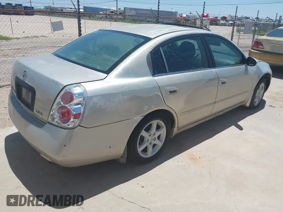 ✅ 2006 Nissan Altima 2.5 • VIN: 1N4AL11D26N322319 • Lot: 42855037. Wystawiony na IAAI z przebiegiem Nie podano. Bezpłatny archiwum sprzedaży aukcyjnych z USA i szczegółowy raport historii pojazdu na DreamBid. Zdjęcie 4.