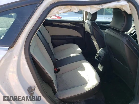 ✅ 2019 Ford Fusion SE • VIN: 3FA6P0HD5KR232518 • Lot: 44489153. Wystawiony na Copart z przebiegiem 46 944 mil. Bezpłatny archiwum sprzedaży aukcyjnych z USA i szczegółowy raport historii pojazdu na DreamBid. Zdjęcie 10.