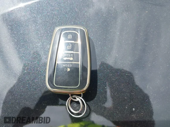✅ 2020 Toyota Corolla Hybrid LE • VIN: JTDEBRBE6LJ018160 • Lot: 45216525. Wystawiony na IAAI z przebiegiem 57 018 mil. Bezpłatny archiwum sprzedaży aukcyjnych z USA i szczegółowy raport historii pojazdu na DreamBid. Zdjęcie 11.