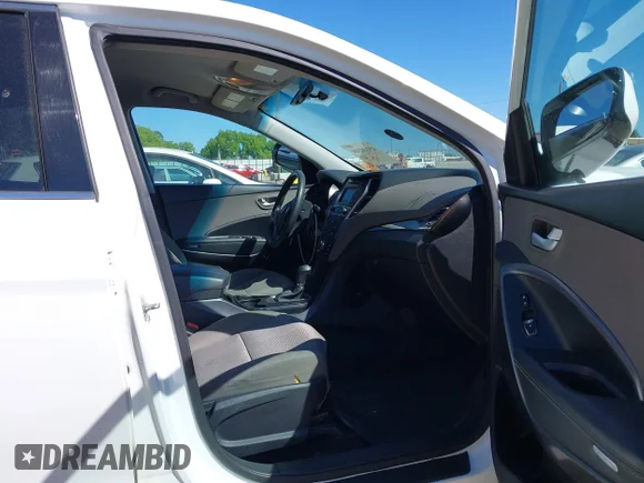 ✅ 2018 Hyundai Santa Fe 2.4L • VIN: 5NMZTDLBXJH053051 • Lot: 45120508. Wystawiony na IAAI z przebiegiem 173 383 mil. Bezpłatny archiwum sprzedaży aukcyjnych z USA i szczegółowy raport historii pojazdu na DreamBid. Zdjęcie 5.