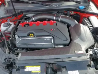 ✅ 2018 Audi RS 3 • VIN: WUABWGFF3J1901583 • Lot: 51000145. Wystawiony na Copart z przebiegiem 90 732 mil. Bezpłatny archiwum sprzedaży aukcyjnych z USA i szczegółowy raport historii pojazdu na DreamBid. Zdjęcie 16.