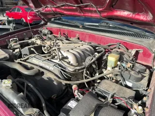 ✅ 1997 Toyota 4Runner SR5 • VIN: JT3HN86R3V0092631 • Lot: 93393865. Listed on Copart with 137,245 mi. Free auction sales archive from the USA and detailed vehicle history report at DreamBid. Image 11.