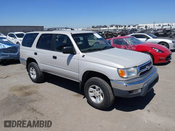 ✅ 1999 Toyota 4Runner • VIN: JT3GM84R3X0042333 • Лот: 44774360. Опубліковано раніше на IAAI з пробігом 383 406 миль. Безкоштовний доступ до архіву аукціонних продажів зі США та докладний звіт про історію автомобіля на DreamBid. Зображення 1.