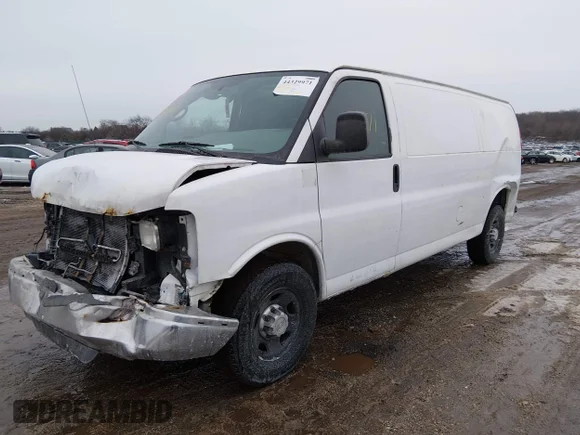 ✅ 2013 Chevrolet Express Cargo • VIN: 1GCWGGCA7D1124561 • Лот: 44329971. Опубліковано раніше на IAAI з пробігом 214 946 миль. Безкоштовний доступ до архіву аукціонних продажів зі США та докладний звіт про історію автомобіля на DreamBid. Зображення 2.