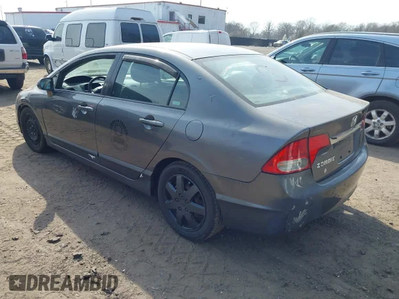 ✅ 2009 Honda Civic LX • VIN: 2HGFA16599H359759 • Lot: 44725734. Wystawiony na IAAI z przebiegiem 159 535 mil. Bezpłatny archiwum sprzedaży aukcyjnych z USA i szczegółowy raport historii pojazdu na DreamBid. Zdjęcie 3.