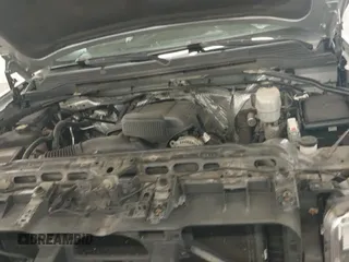 ✅ 2015 GMC Sierra 2500HD SLT • VIN: 1GT22ZEG8FZ137057 • Lot: 42516827. Wystawiony na IAAI z przebiegiem 143 057 mil. Bezpłatny archiwum sprzedaży aukcyjnych z USA i szczegółowy raport historii pojazdu na DreamBid. Zdjęcie 21.