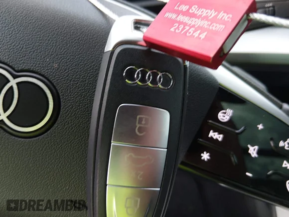 ✅ 2023 Audi Q4 e-tron Premium Plus • VIN: WA1BCBFZ9PP006053 • Lot: 44925814. Wystawiony na IAAI z przebiegiem 21 139 mil. Bezpłatny archiwum sprzedaży aukcyjnych z USA i szczegółowy raport historii pojazdu na DreamBid. Zdjęcie 11.