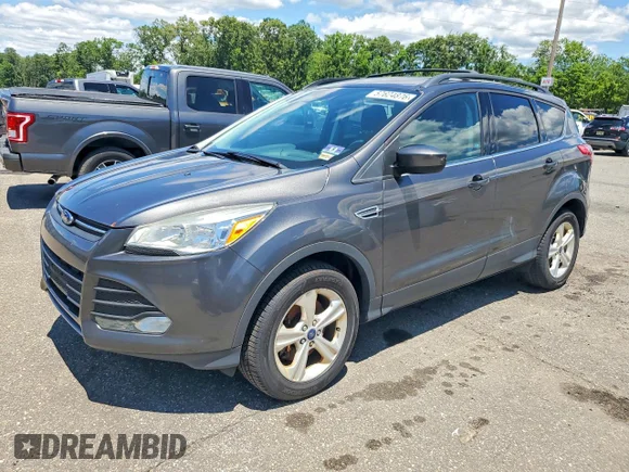✅ 2016 Ford Escape SE • VIN: 1FMCU9GX7GUA48389 • Lot: 57624876. Wystawiony na Copart z przebiegiem 108 558 mil. Bezpłatny archiwum sprzedaży aukcyjnych z USA i szczegółowy raport historii pojazdu na DreamBid. Zdjęcie 1.