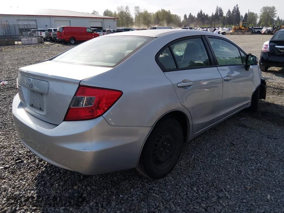 ✅ 2012 Honda Civic LX • VIN: 2HGFB2F55CH580947 • Лот: 44981603. Опубліковано раніше на IAAI з пробігом Не вказано. Безкоштовний доступ до архіву аукціонних продажів зі США та докладний звіт про історію автомобіля на DreamBid. Зображення 4.