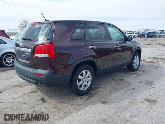 ✅ 2012 Kia Sorento LX • VIN: 5XYKT3A15CG203151 • Lot: 44757526. Wystawiony na IAAI z przebiegiem 190 976 mil. Bezpłatny archiwum sprzedaży aukcyjnych z USA i szczegółowy raport historii pojazdu na DreamBid. Zdjęcie 4.