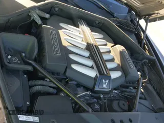 ✅ 2011 Rolls-Royce Ghost • VIN: SCA664S5XBUX49688 • Lot: 40971162. Wystawiony na IAAI z przebiegiem 17 595 mil. Bezpłatny archiwum sprzedaży aukcyjnych z USA i szczegółowy raport historii pojazdu na DreamBid. Zdjęcie 18.