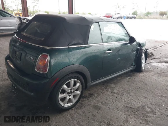 ✅ 2009 MINI Convertible S • VIN: WMWMS335X9TG89240 • Лот: 44784254. Опубліковано раніше на IAAI з пробігом 111 892 миль. Безкоштовний доступ до архіву аукціонних продажів зі США та докладний звіт про історію автомобіля на DreamBid. Зображення 4.