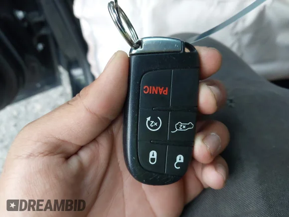 ✅ 2018 Dodge Durango Citadel • VIN: 1C4RDHEG6JC197983 • Лот: 42600995. Опубліковано раніше на IAAI з пробігом 90 512 миль. Безкоштовний доступ до архіву аукціонних продажів зі США та докладний звіт про історію автомобіля на DreamBid. Зображення 11.