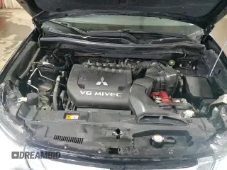 ✅ 2017 Mitsubishi Outlander GT • VIN: JA4JZ4AX4HZ020136 • Lot: 46446595. Listed on Copart with 139,013 mi. Free auction sales archive from the USA and detailed vehicle history report at DreamBid. Image 17.