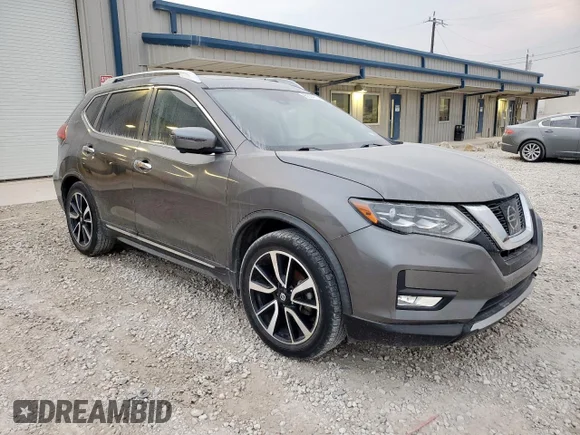 ✅ 2017 Nissan Rogue SV • VIN: JN8AT2MT0HW407390 • Лот: 93634915. Опубликован ранее на Copart с пробегом 93 352 миль. Бесплатный доступ к архиву аукционных продаж из США и подробный отчёт об истории автомобиля на DreamBid. Изображение 4.