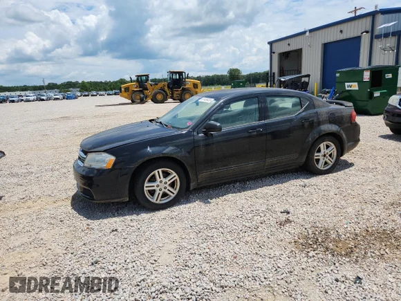 ✅ 2012 Dodge Avenger SXT • VIN: 1C3CDZCB1CN156305 • Lot: 61489926. Wystawiony na Copart z przebiegiem 163 796 mil. Bezpłatny archiwum sprzedaży aukcyjnych z USA i szczegółowy raport historii pojazdu na DreamBid. Zdjęcie 1.
