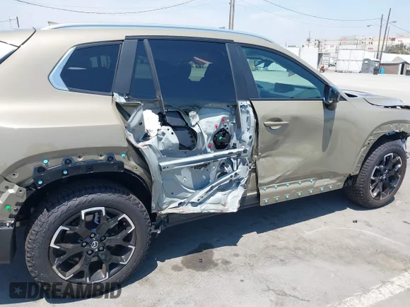 ✅ 2025 Mazda CX-50 Meridian Edition • VIN: 7MMVABXY1SN352200 • Лот: 42882432. Опубліковано раніше на IAAI з пробігом 4 156 миль. Безкоштовний доступ до архіву аукціонних продажів зі США та докладний звіт про історію автомобіля на DreamBid. Зображення 6.