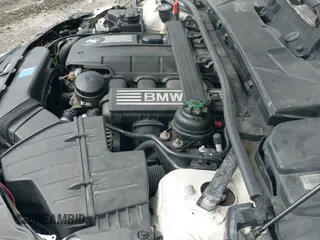 ✅ 2008 BMW 3 Series 328xi • VIN: WBAVC73588KP39532 • Lot: 42512477. Wystawiony na IAAI z przebiegiem 111 646 mil. Bezpłatny archiwum sprzedaży aukcyjnych z USA i szczegółowy raport historii pojazdu na DreamBid. Zdjęcie 19.