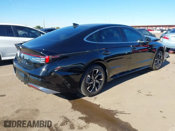 ✅ 2025 Hyundai Sonata SEL • VIN: KMHL64JA0SA507757 • Lot: 43808277. Wystawiony na IAAI z przebiegiem 7 861 mil. Bezpłatny archiwum sprzedaży aukcyjnych z USA i szczegółowy raport historii pojazdu na DreamBid. Zdjęcie 4.