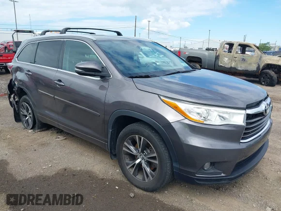 ✅ 2015 Toyota Highlander Limited • VIN: 5TDYKRFH1FS106705 • Лот: 45434020. Опубликован ранее на IAAI с пробегом 124 608 миль. Бесплатный доступ к архиву аукционных продаж из США и подробный отчёт об истории автомобиля на DreamBid. Изображение 1.
