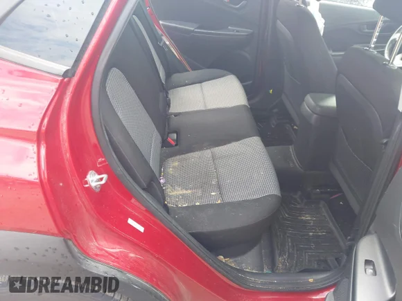 ✅ 2018 Hyundai Kona SEL • VIN: KM8K22AA3JU184720 • Lot: 44829003. Wystawiony na IAAI z przebiegiem 83 370 mil. Bezpłatny archiwum sprzedaży aukcyjnych z USA i szczegółowy raport historii pojazdu na DreamBid. Zdjęcie 8.