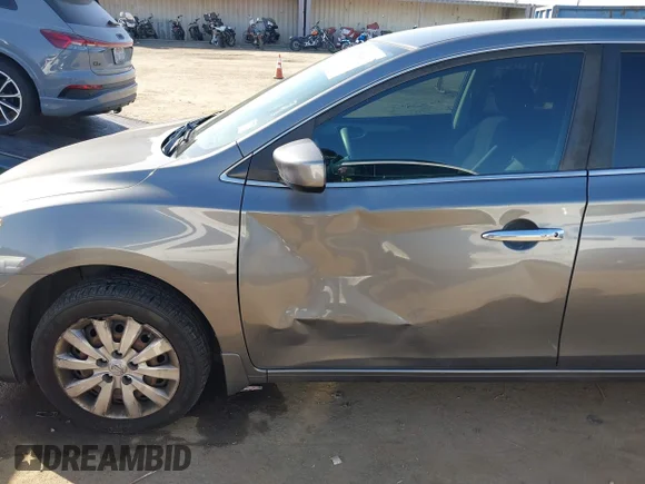 ✅ 2015 Nissan Sentra S • VIN: 3N1AB7AP7FY234284 • Lot: 44276460. Wystawiony na IAAI z przebiegiem 131 551 mil. Bezpłatny archiwum sprzedaży aukcyjnych z USA i szczegółowy raport historii pojazdu na DreamBid. Zdjęcie 6.