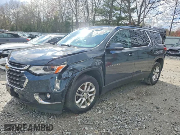 ✅ 2019 Chevrolet Traverse LT Cloth • VIN: 1GNEVGKWXKJ180013 • Lot: 49921406. Wystawiony na Copart z przebiegiem 57 673 mil. Bezpłatny archiwum sprzedaży aukcyjnych z USA i szczegółowy raport historii pojazdu na DreamBid. Zdjęcie 1.